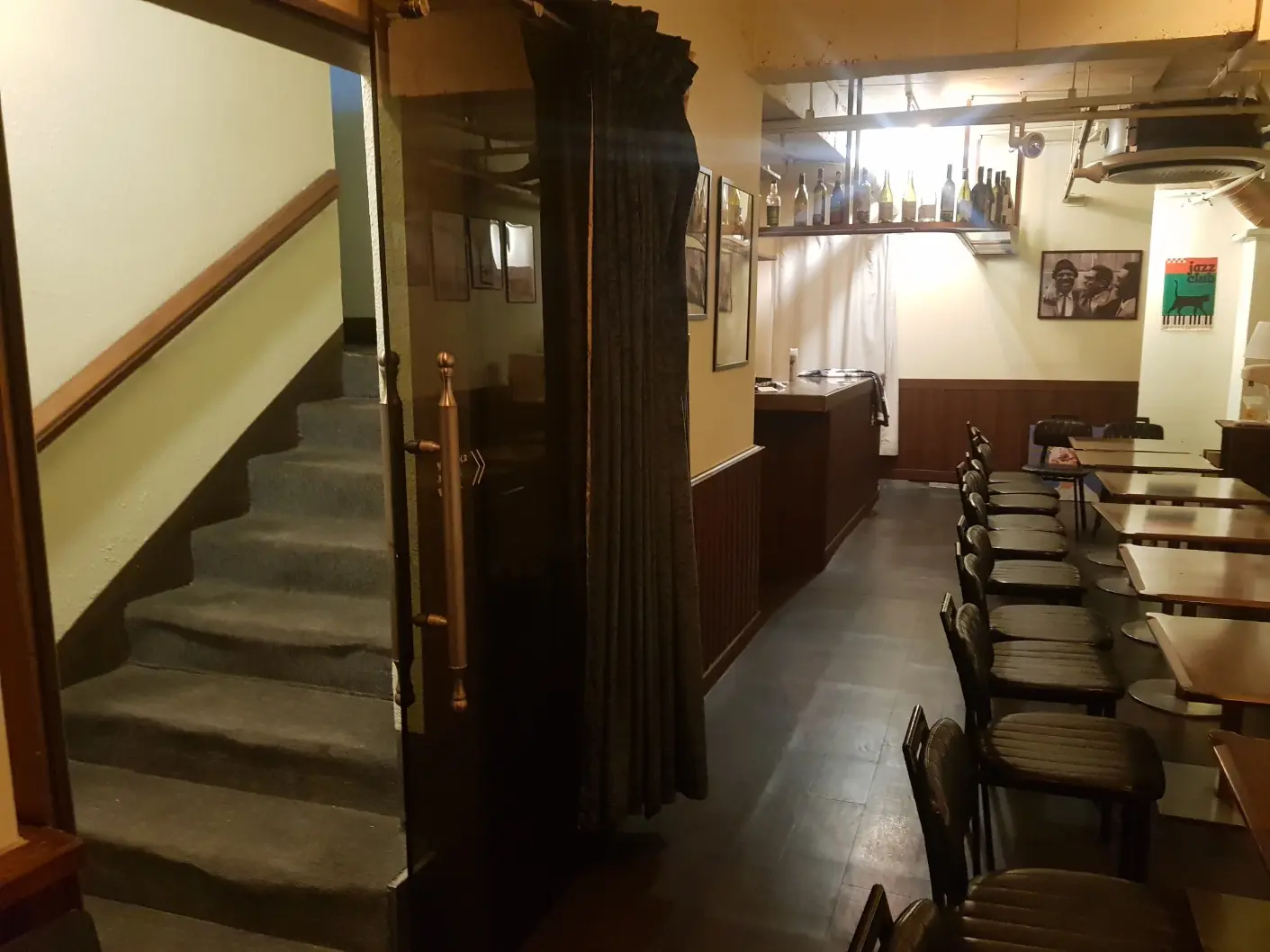 Oleo Jazz Pub Interior